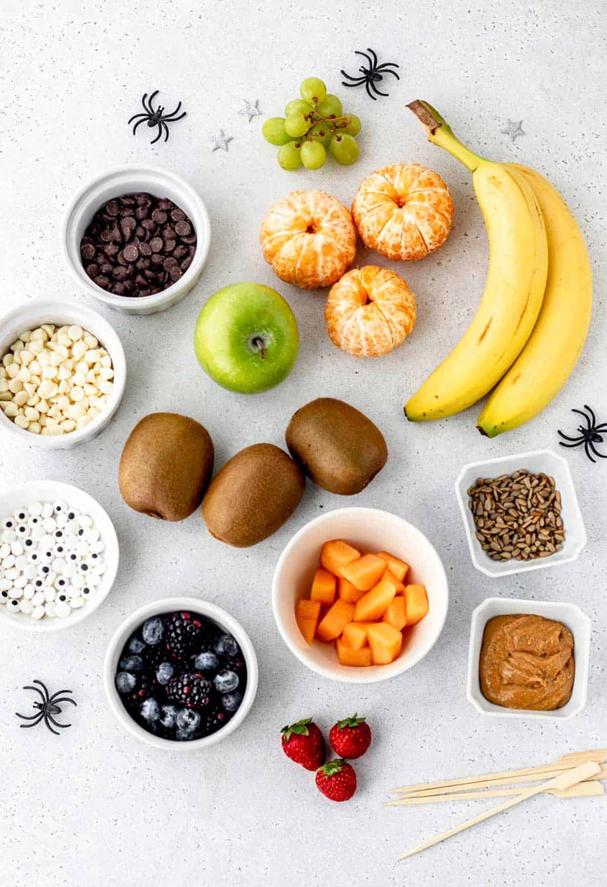 Ingredients required to make Halloween fruit tray.